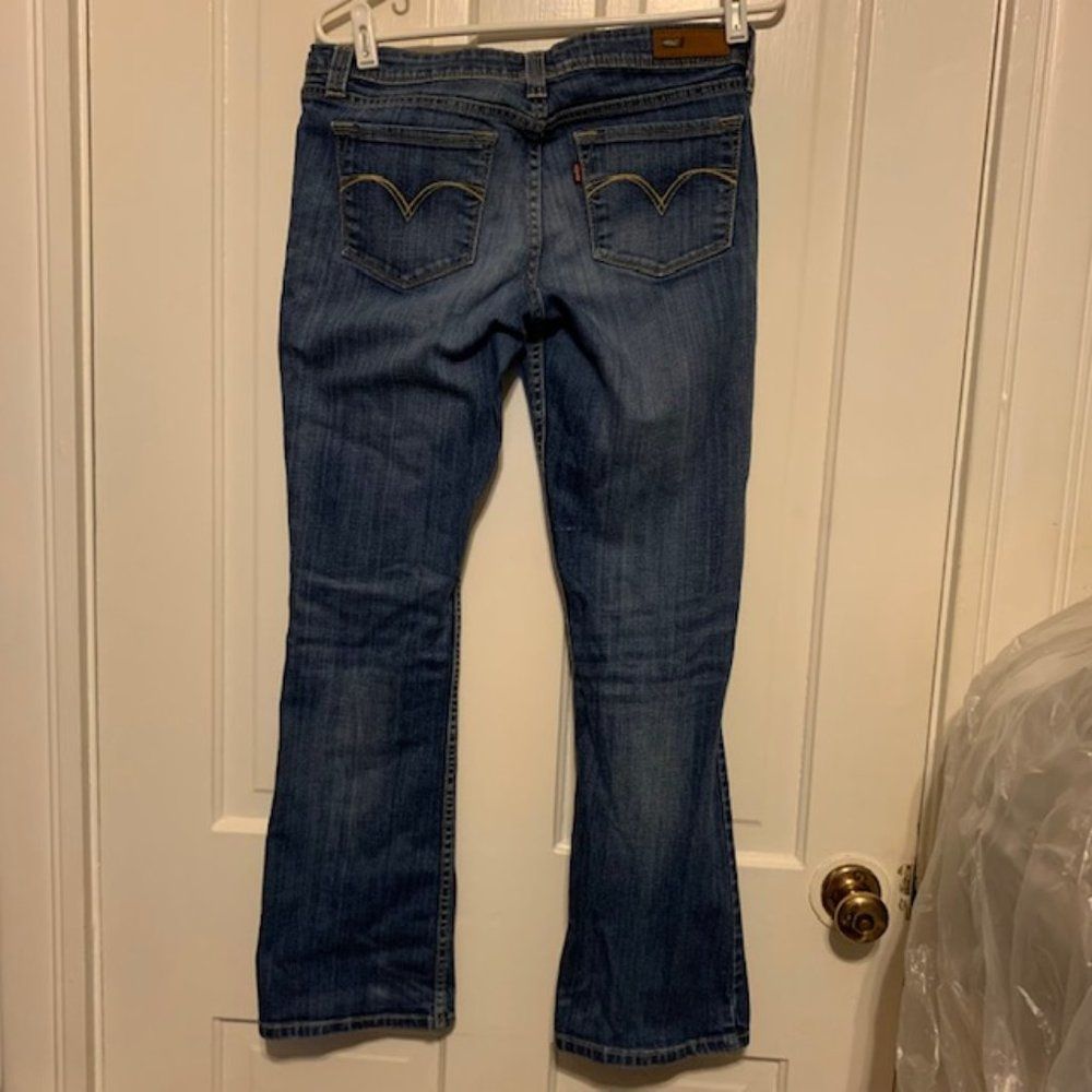 LEVI'S DEMI CURVE LOW RISE BOOTCUT SKINNY SIZE 9/29 JEANS